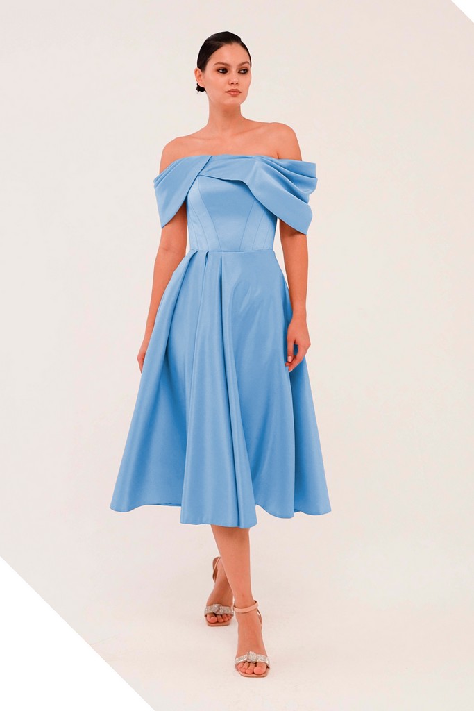 голубое вечернее платье миди