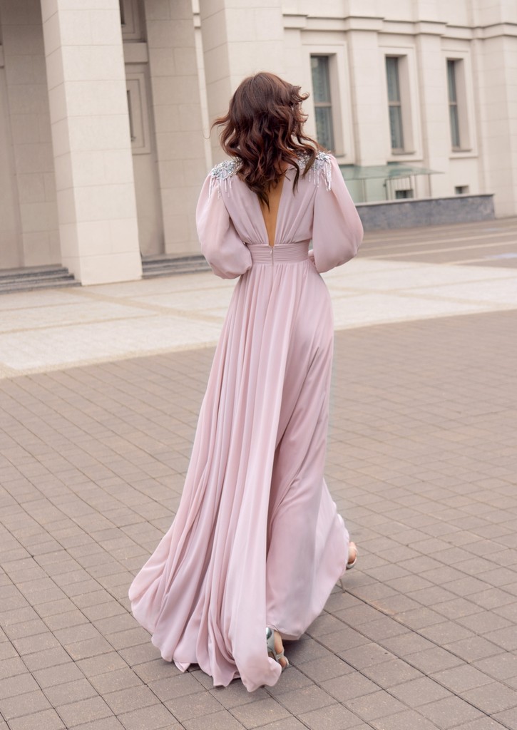 розовое платье в пол