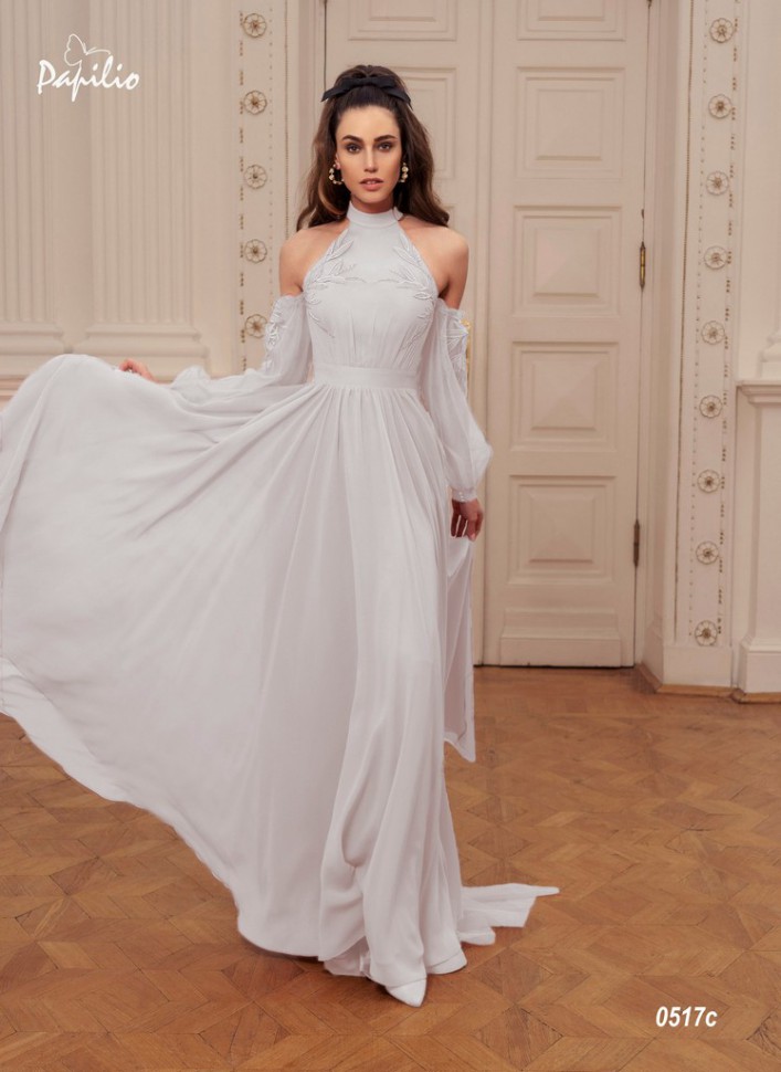 Свадебное платье из атласа