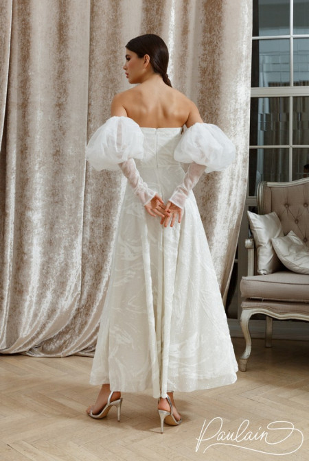 Свадебное платье цвета персик