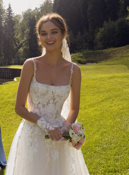 Свадебное платье с корсетом Тейша